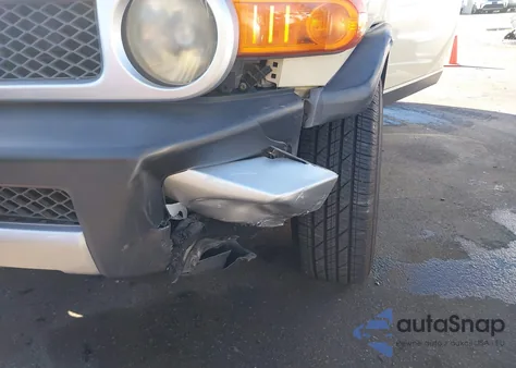 2008 Toyota Fj Cruiser z USA, uszkodzony, nr VIN JTEZU11F18K006924